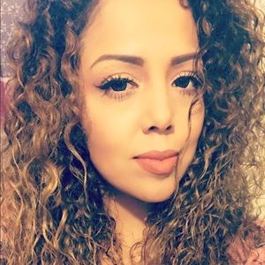 Meet your Posher, Dora